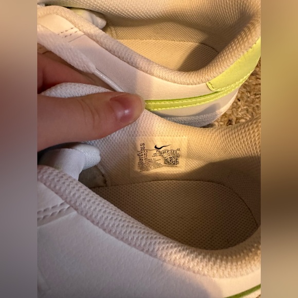 New Nike Women’s Court Royale Trainers White Volt Leather - Picture 6 of 7